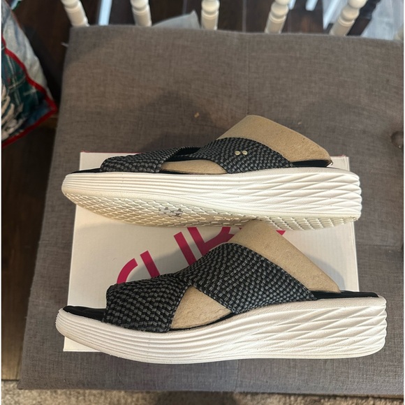 Ryka Nadine Slides Stretch Straps Ortholite Comfort Foam Insoles Size 9M - Picture 3 of 9